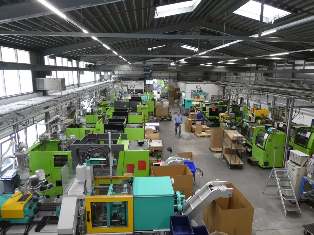 Einblick in eine der Produktionshallen